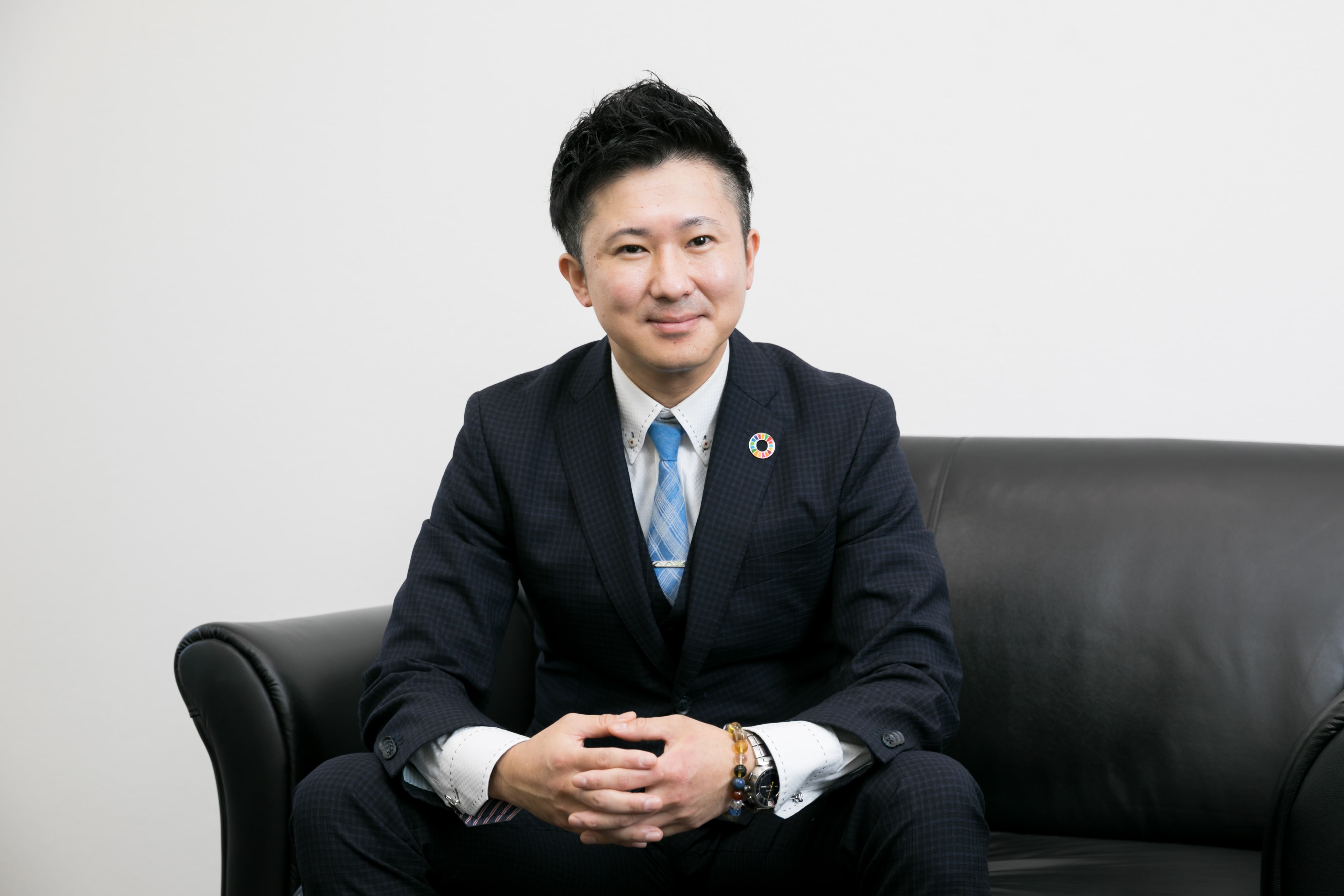 有冨　修