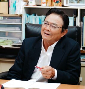 下岡 克明