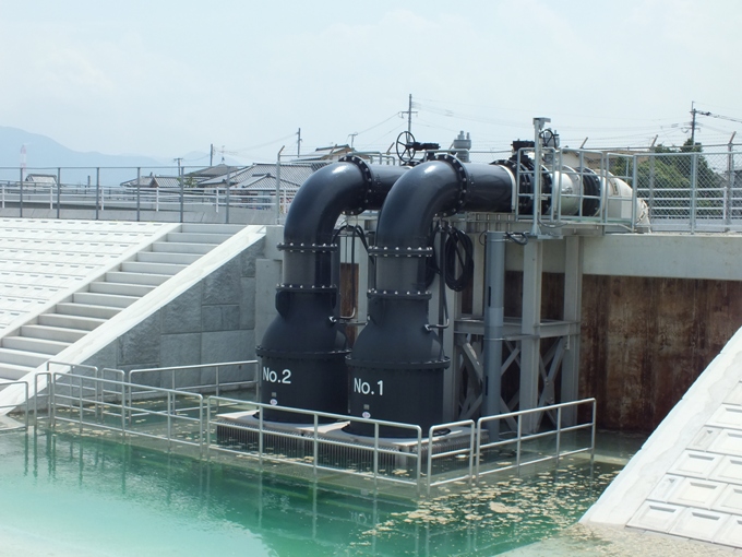 若松区に設置された弊社の洪水対策用ポンプ