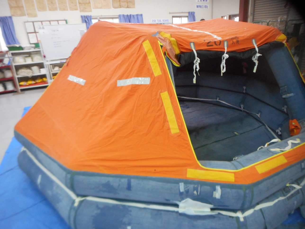 救命いかだ検査