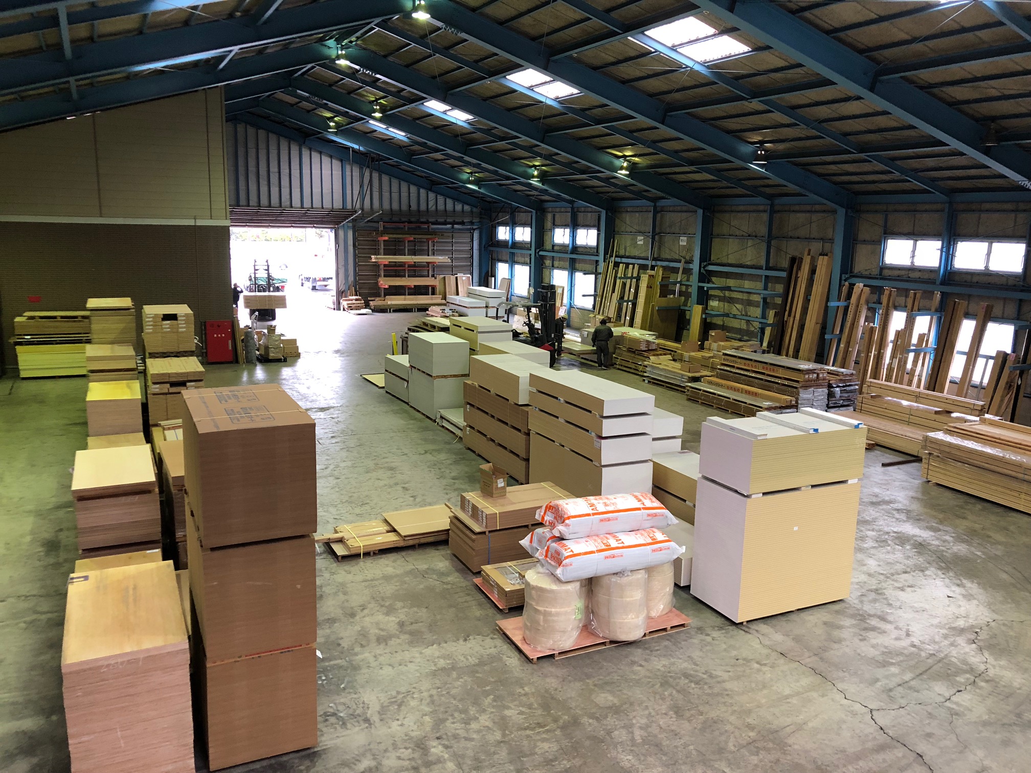 勤務地【北九州営業所】