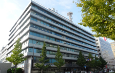 本所・小倉サービスセンターが入居するビル