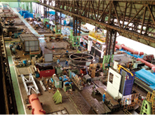 当社の黒崎工場（産業機械製作）風景
