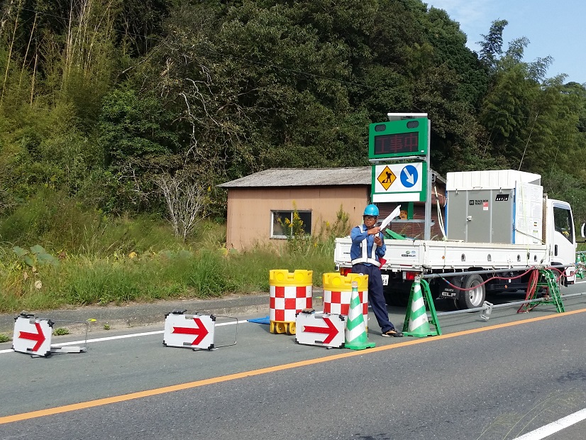 信号機を使用した誘導もあります